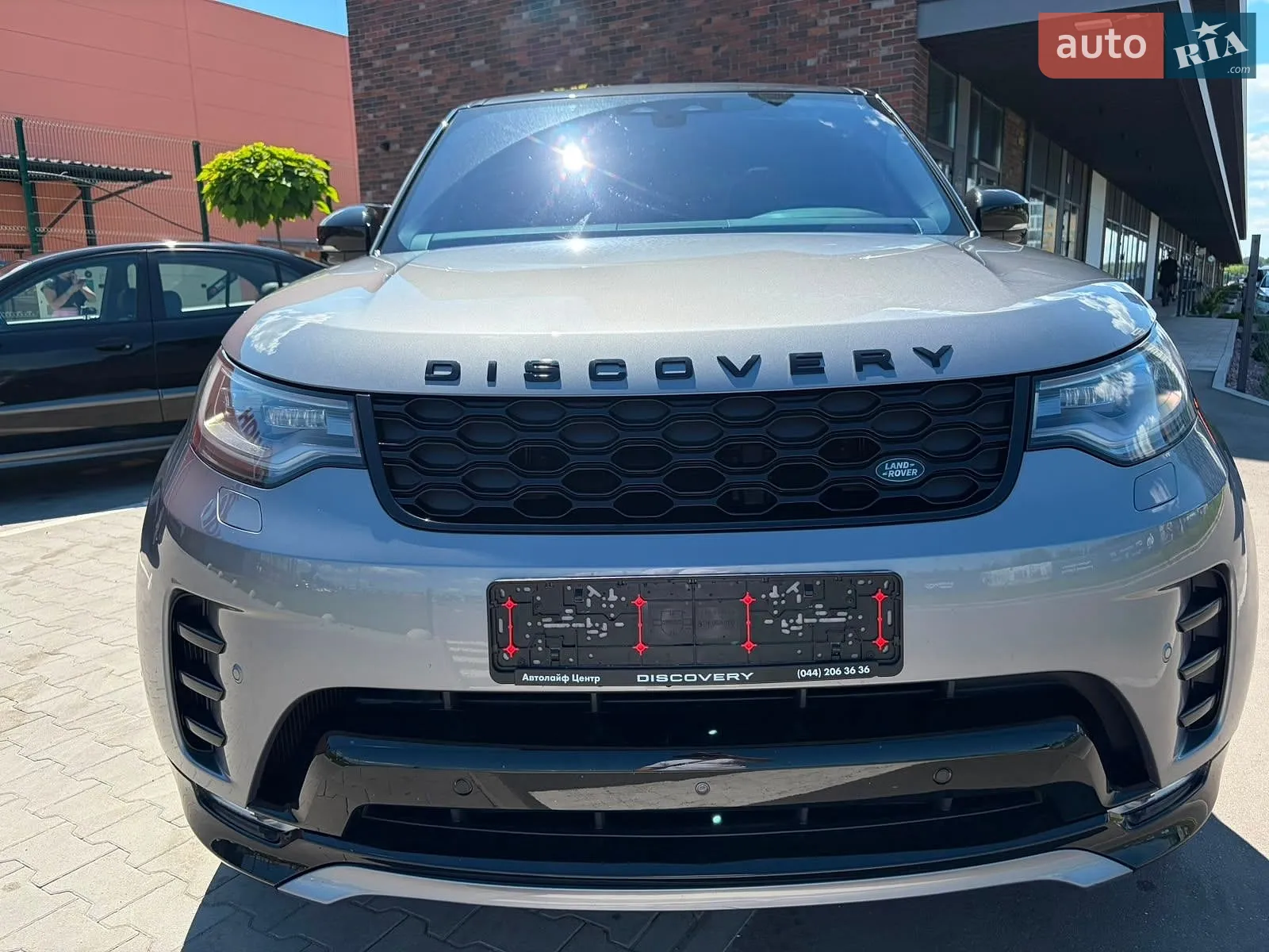 2021 Land Rover Discovery - мініатюра 36