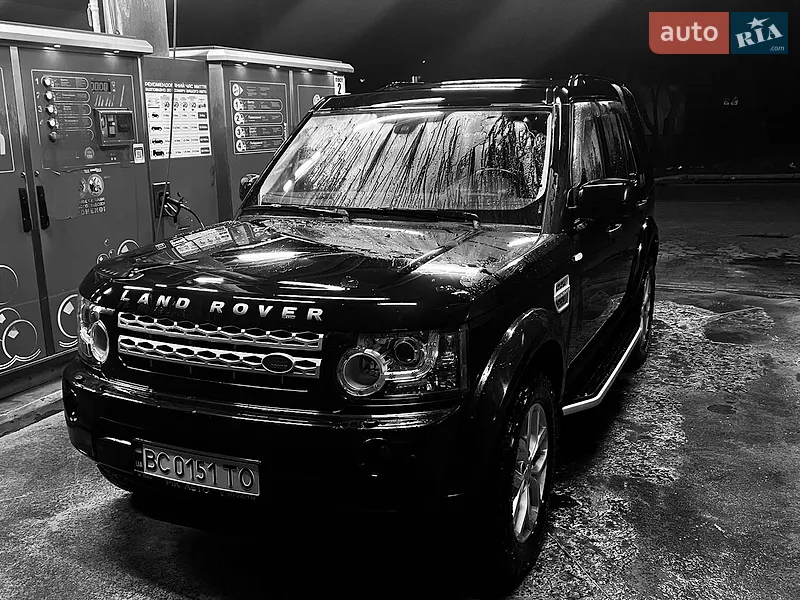 Land Rover Discovery 2012