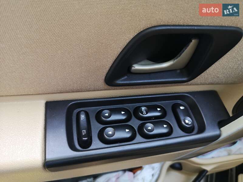 Внедорожник / Кроссовер Land Rover Freelander 2005 в Киеве