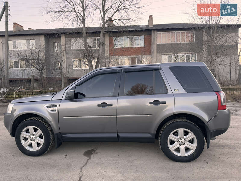 Позашляховик / Кросовер Land Rover Freelander 2009 в Чернівцях