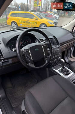 Позашляховик / Кросовер Land Rover Freelander 2013 в 
