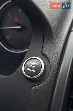 Позашляховик / Кросовер Land Rover Freelander 2013 в 