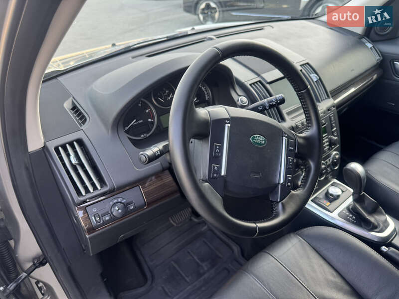Позашляховик / Кросовер Land Rover Freelander 2011 в Коломиї