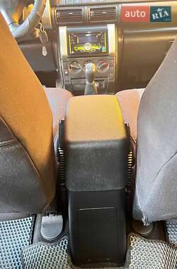 Позашляховик / Кросовер Land Rover Freelander 2004 в 