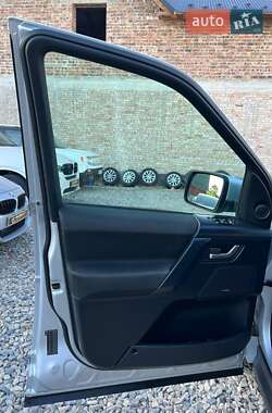 Внедорожник / Кроссовер Land Rover Freelander 2010 в 