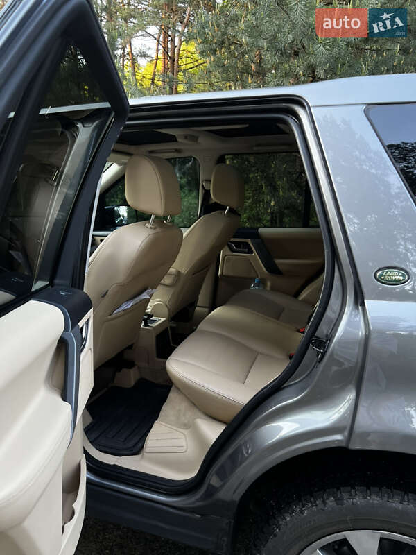 Внедорожник / Кроссовер Land Rover Freelander 2008 в Остроге