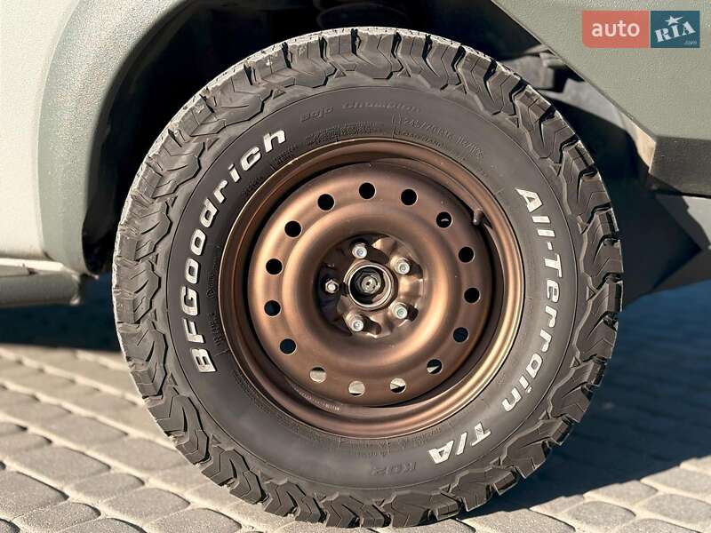 Позашляховик / Кросовер Land Rover Freelander 2003 в Львові