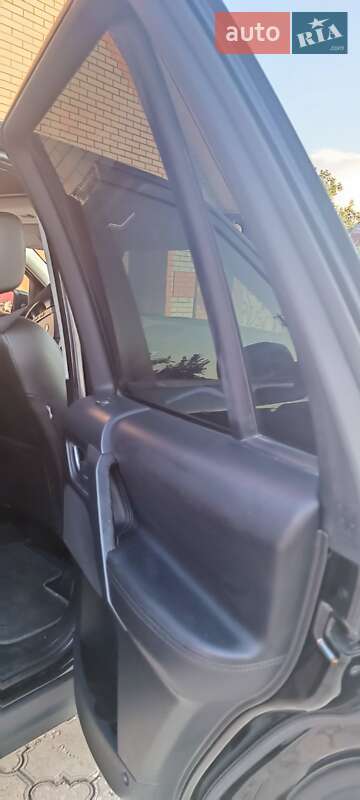 Внедорожник / Кроссовер Land Rover Freelander 2011 в Бурыни