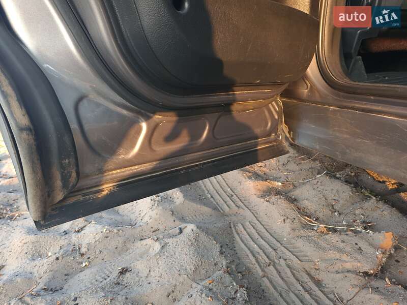 Позашляховик / Кросовер Land Rover Freelander 2008 в Києві