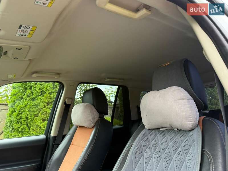 Позашляховик / Кросовер Land Rover Freelander 2012 в Сарнах