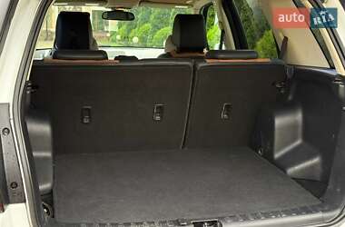 Позашляховик / Кросовер Land Rover Freelander 2012 в Сарнах