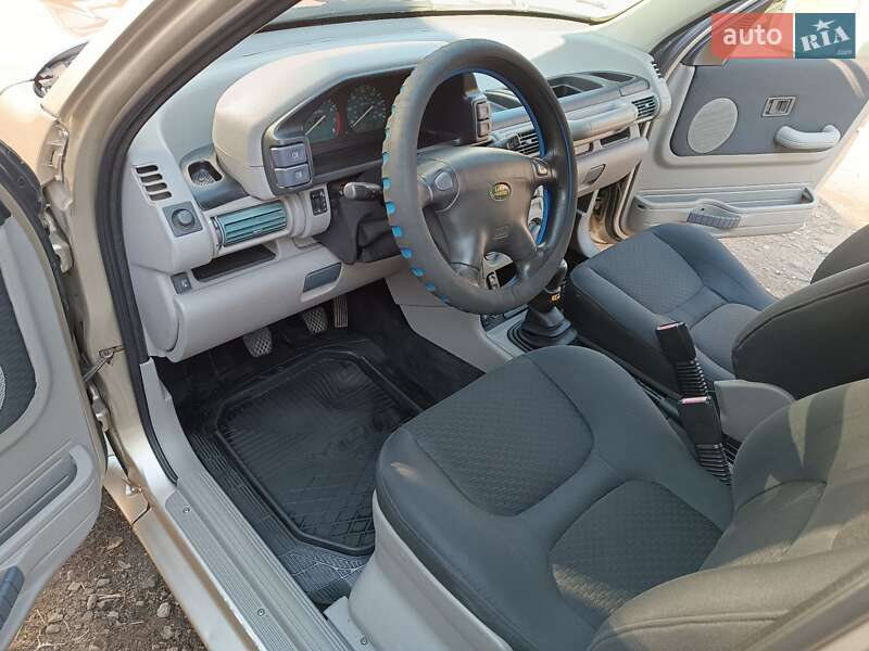 Внедорожник / Кроссовер Land Rover Freelander 1998 в Киеве