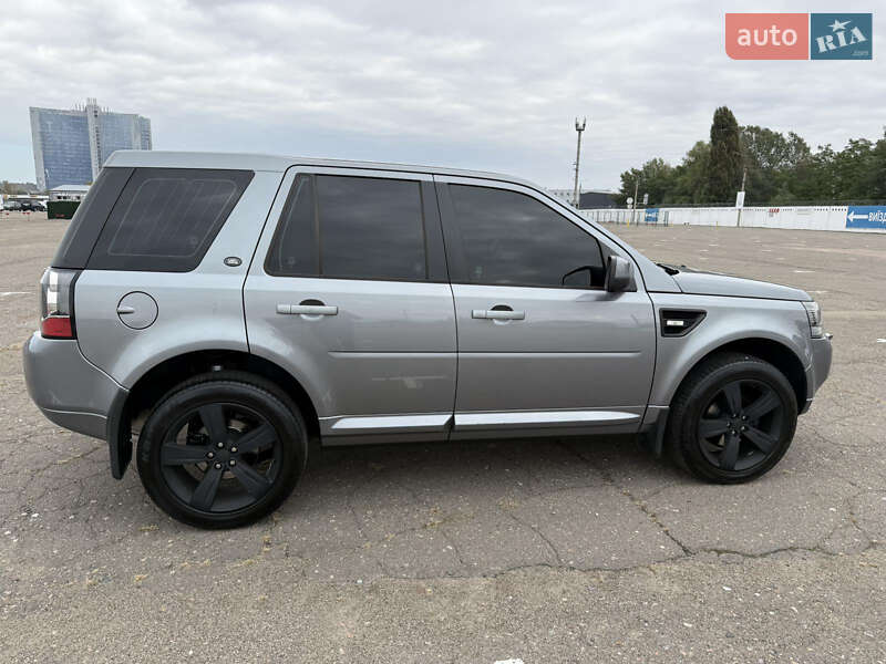 Позашляховик / Кросовер Land Rover Freelander 2013 в Києві