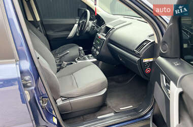 Позашляховик / Кросовер Land Rover Freelander 2010 в 