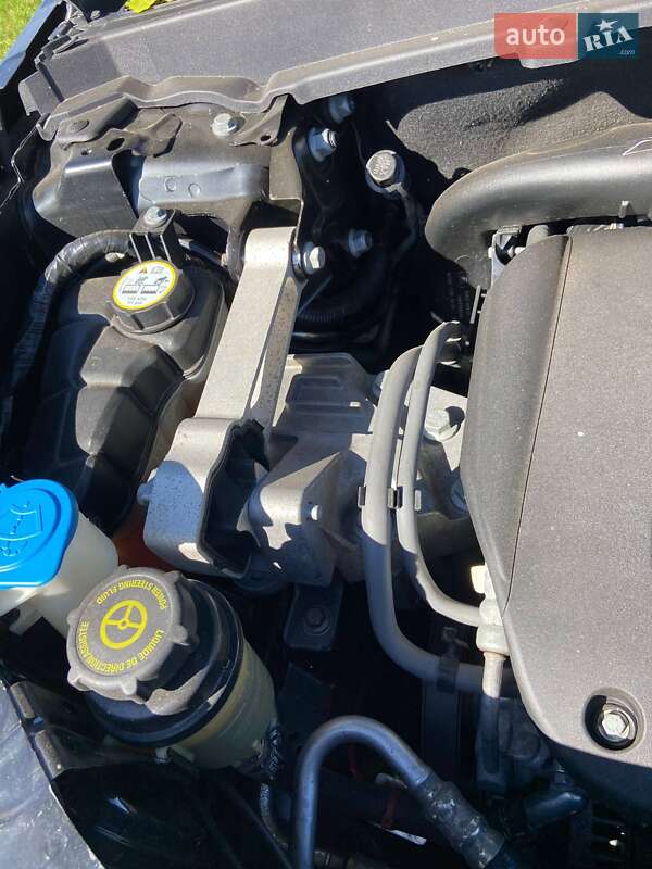 Внедорожник / Кроссовер Land Rover Freelander 2010 в Краснокутске