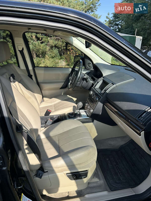 Позашляховик / Кросовер Land Rover Freelander 2014 в Пирятині