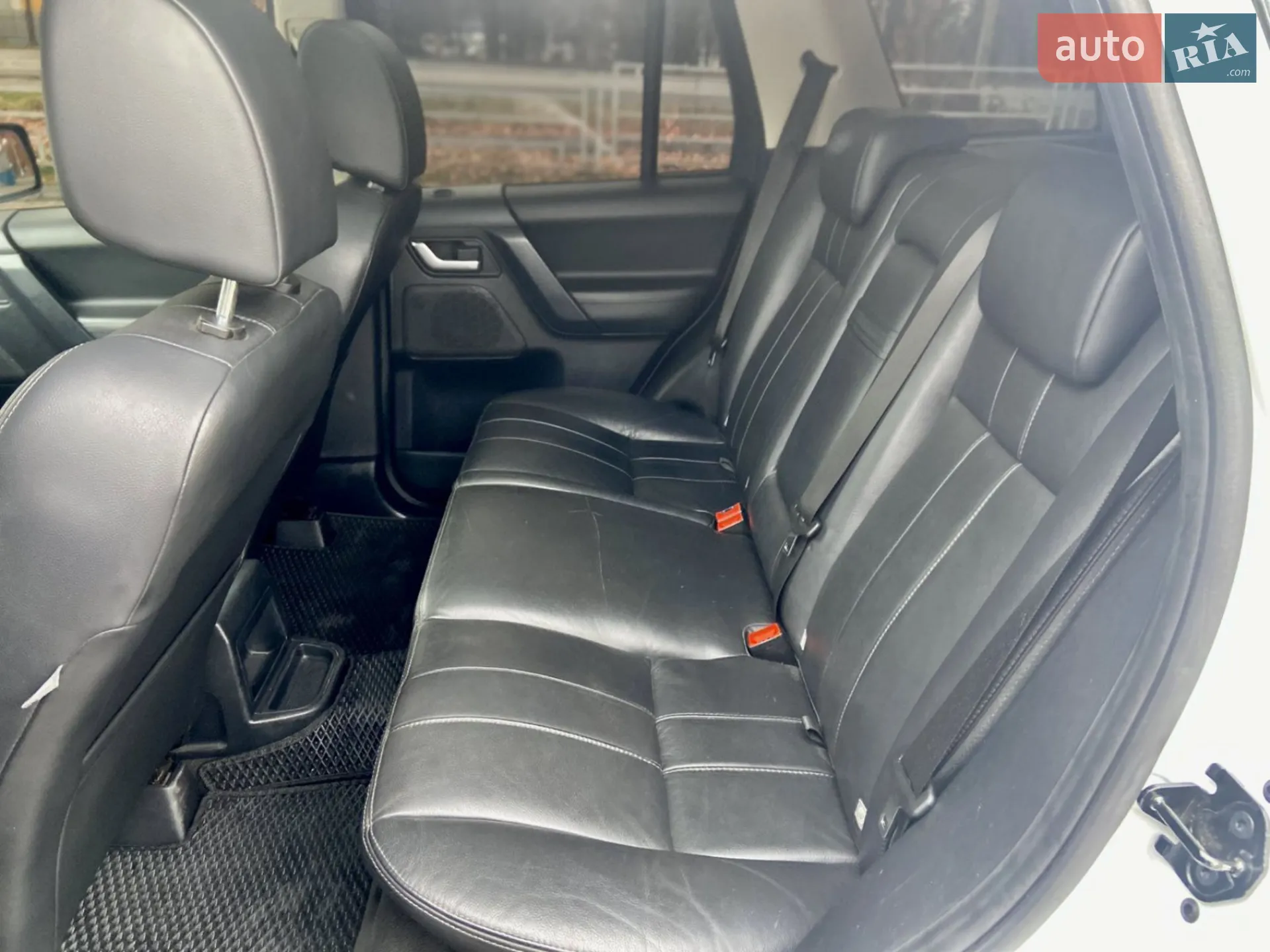 2010 Land Rover Freelander - мініатюра 25