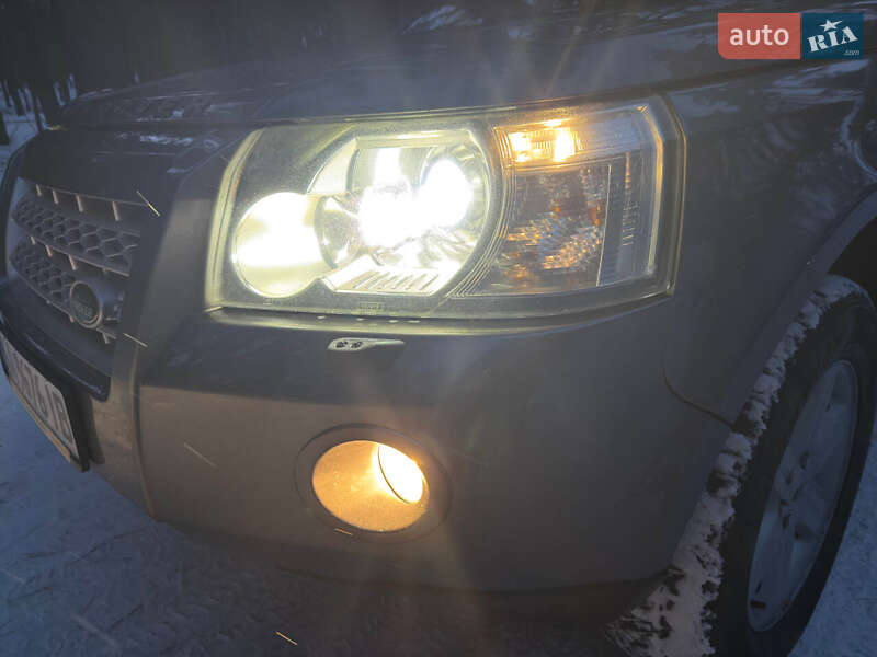Позашляховик / Кросовер Land Rover Freelander 2008 в Києві