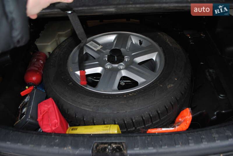 Позашляховик / Кросовер Land Rover Freelander 2012 в Острозі фото 9 Позашляховик / Кросовер Land Rover Freelander 2012 в Острозі