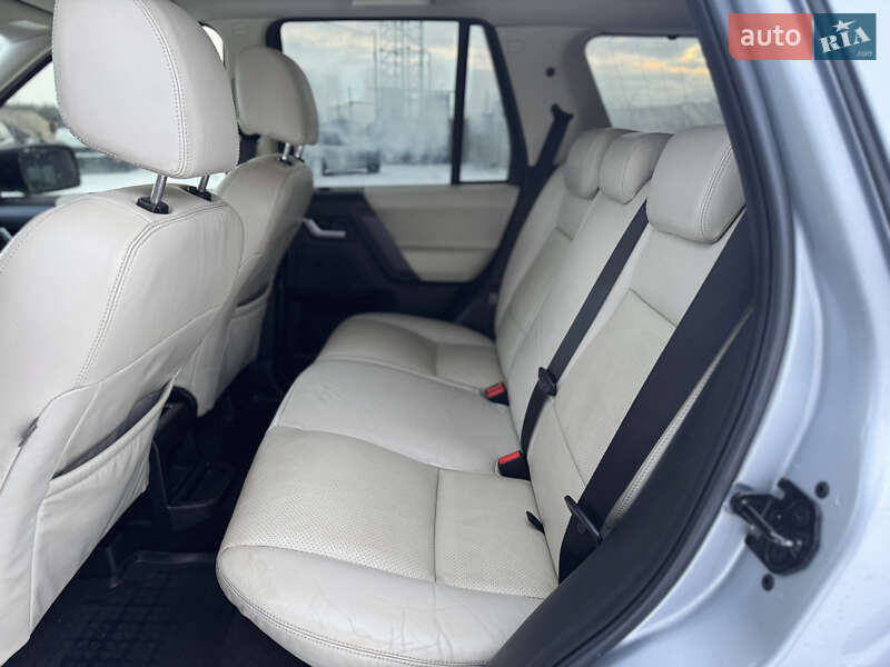 Позашляховик / Кросовер Land Rover Freelander 2009 в Луцьку
