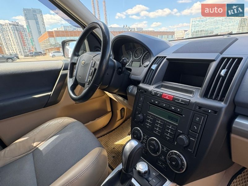 Позашляховик / Кросовер Land Rover Freelander 2008 в Києві