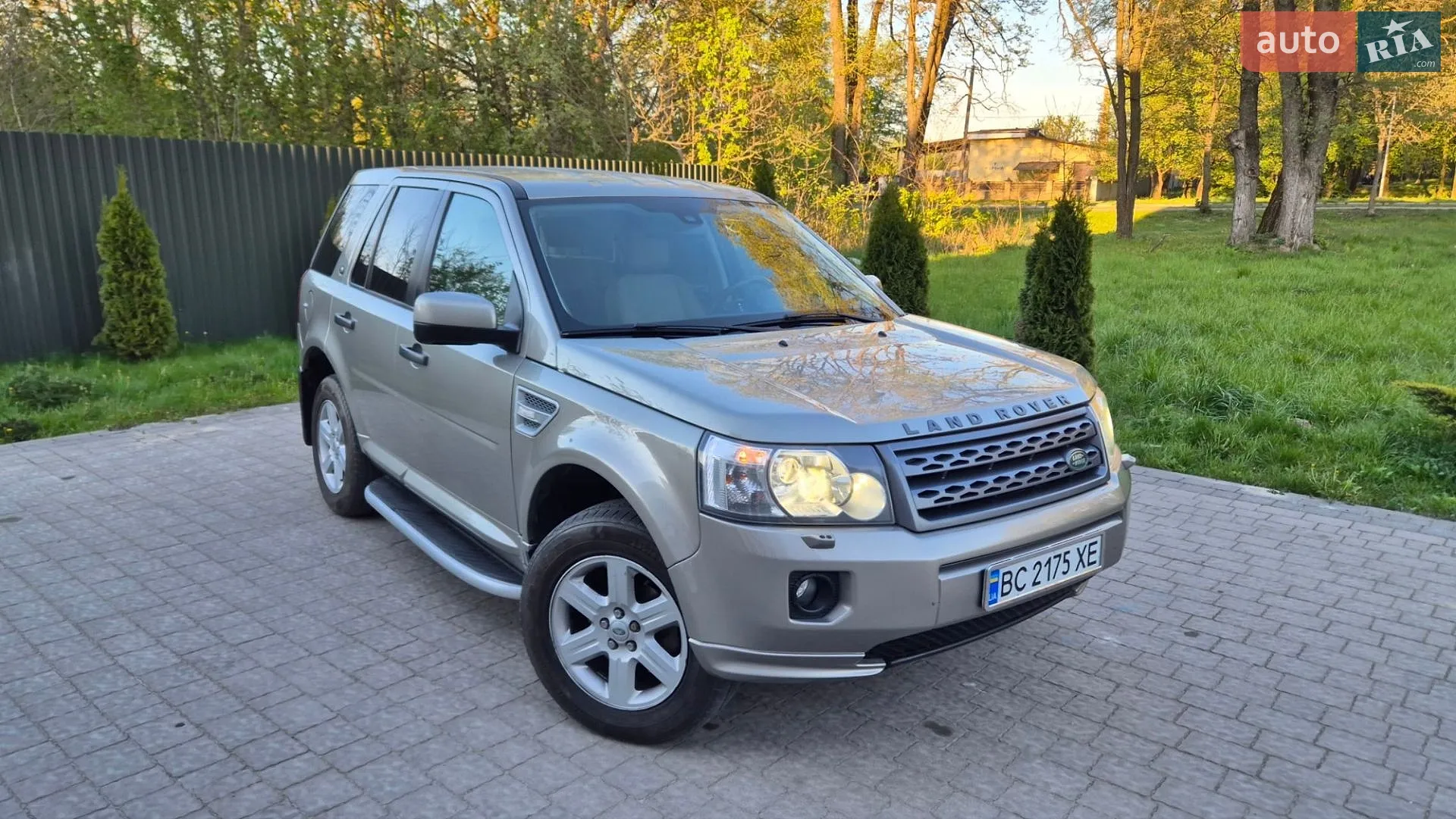 2011 Land Rover Freelander - мініатюра 10
