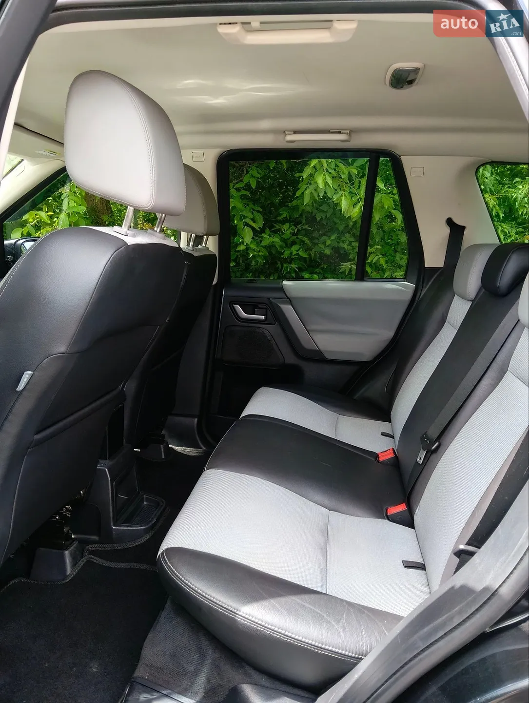 2010 Land Rover Freelander - мініатюра 11