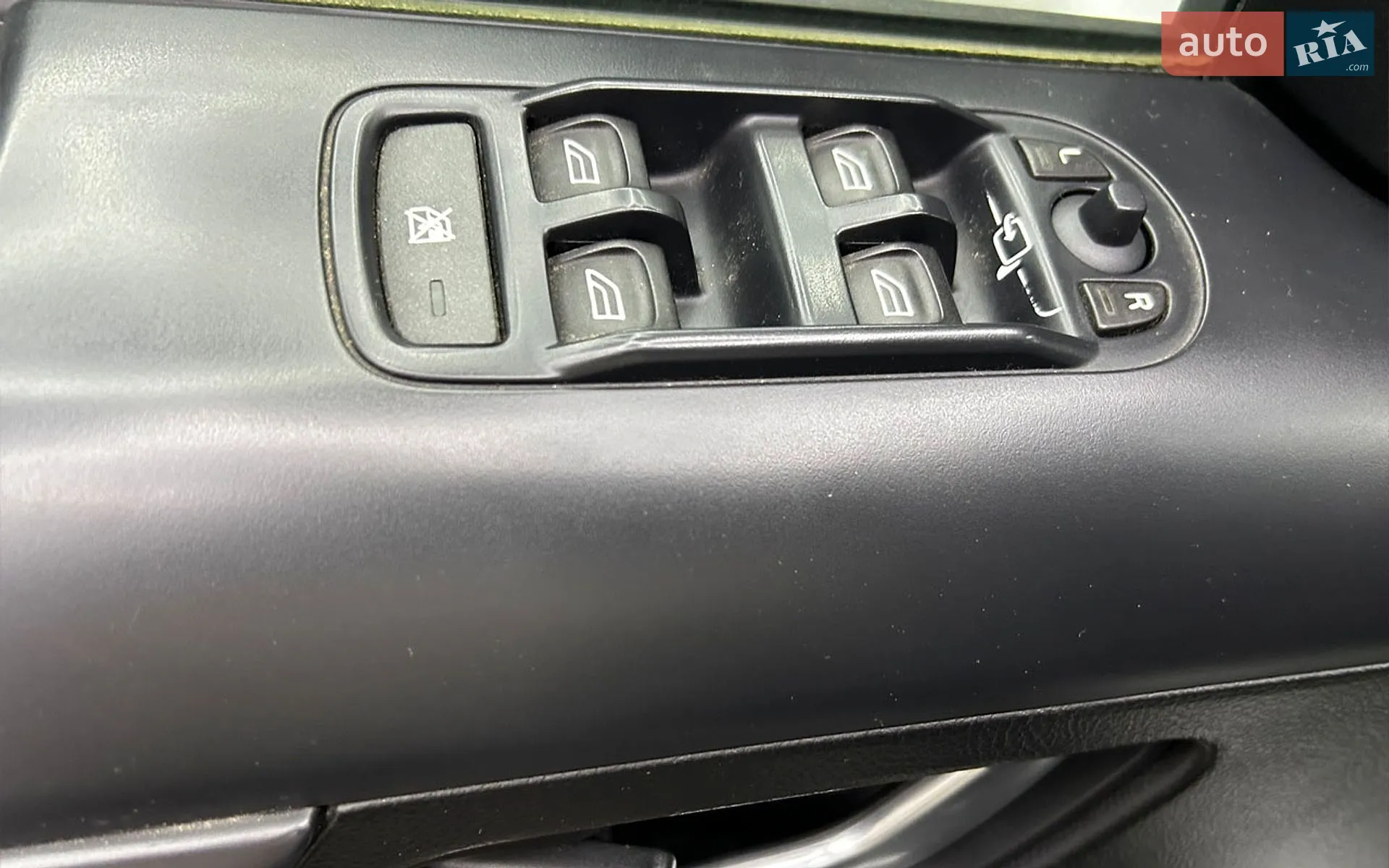 2010 Land Rover Freelander - мініатюра 13