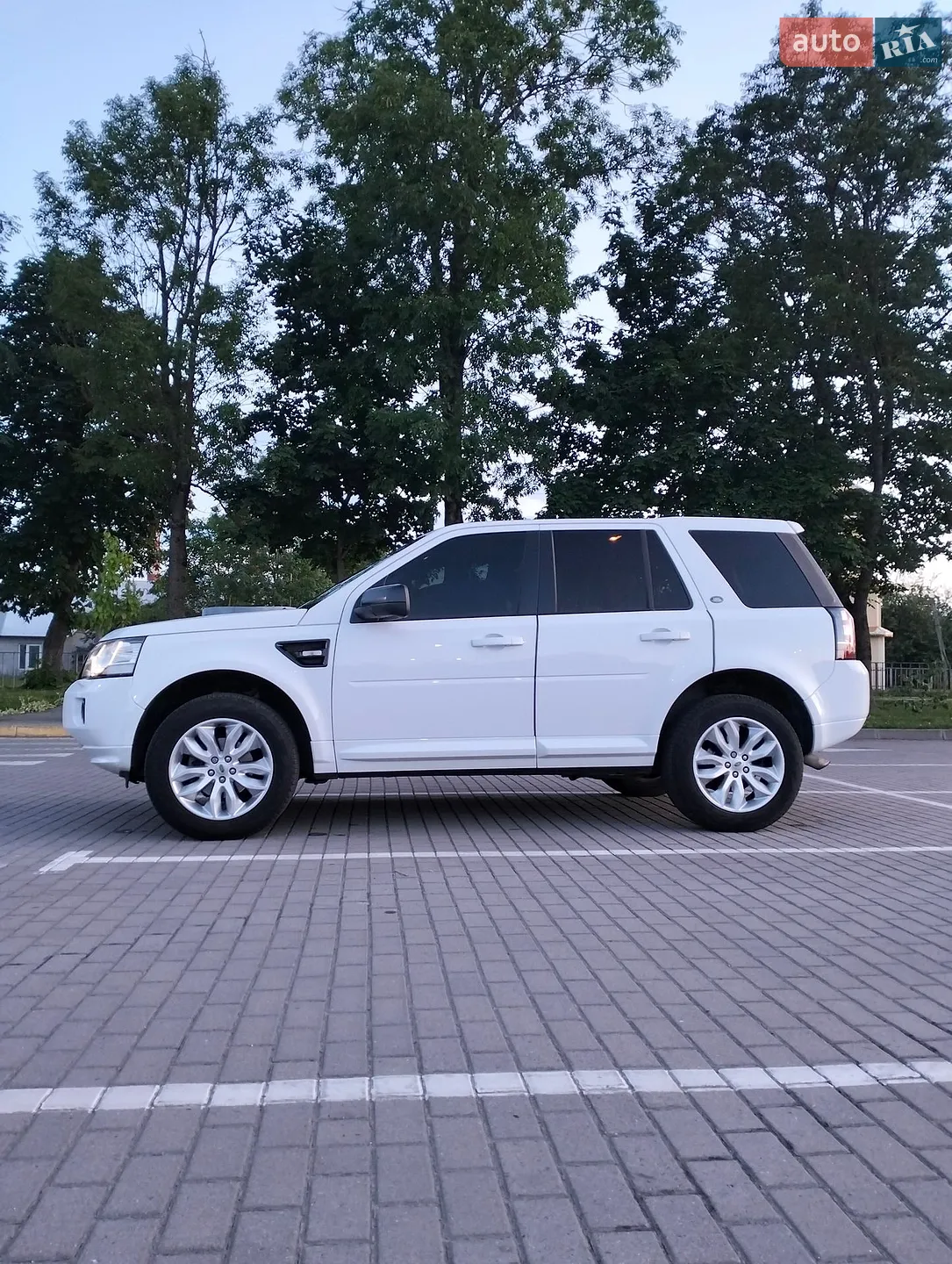 2014 Land Rover Freelander - мініатюра 8