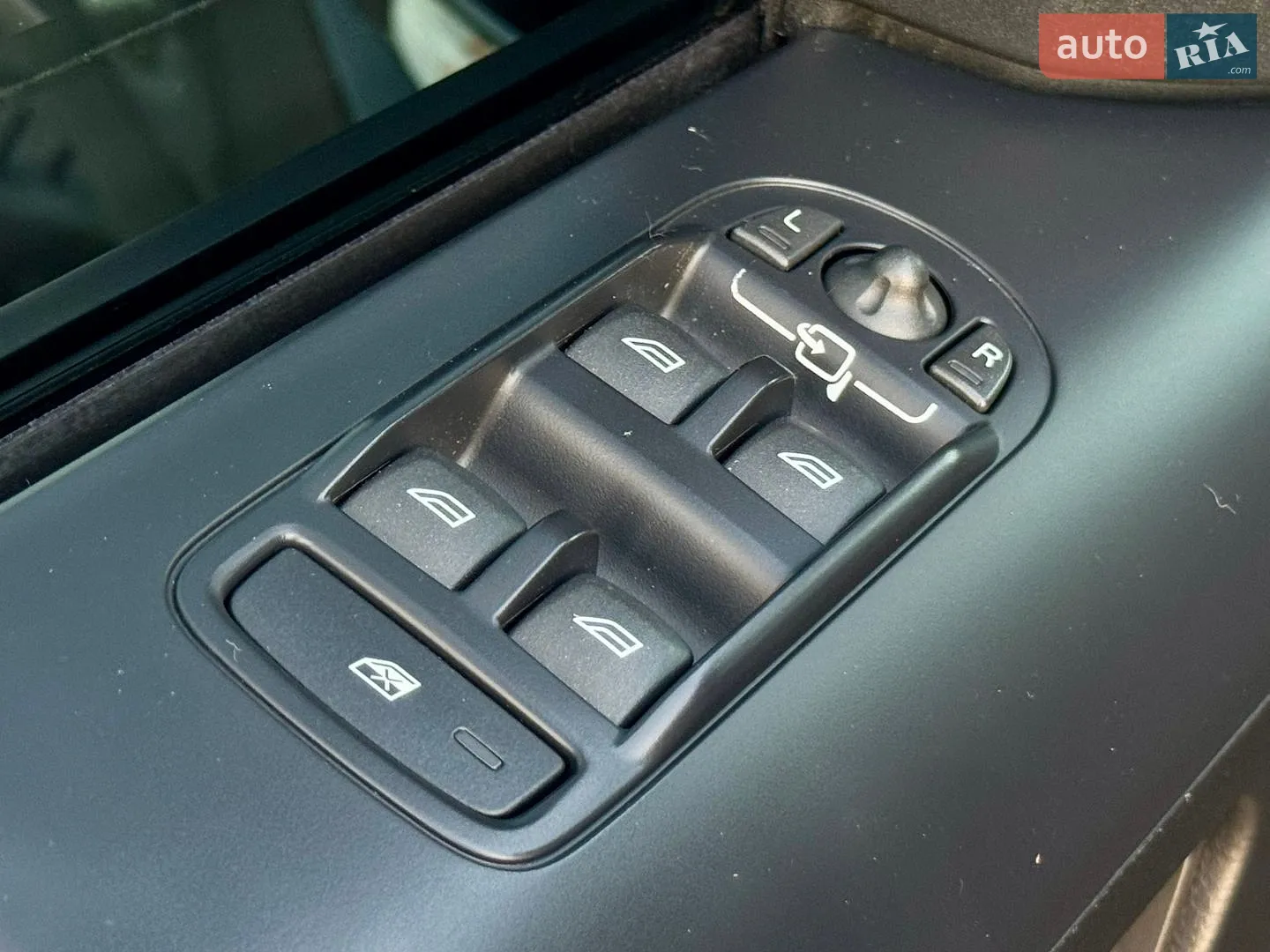 2013 Land Rover Freelander - мініатюра 19