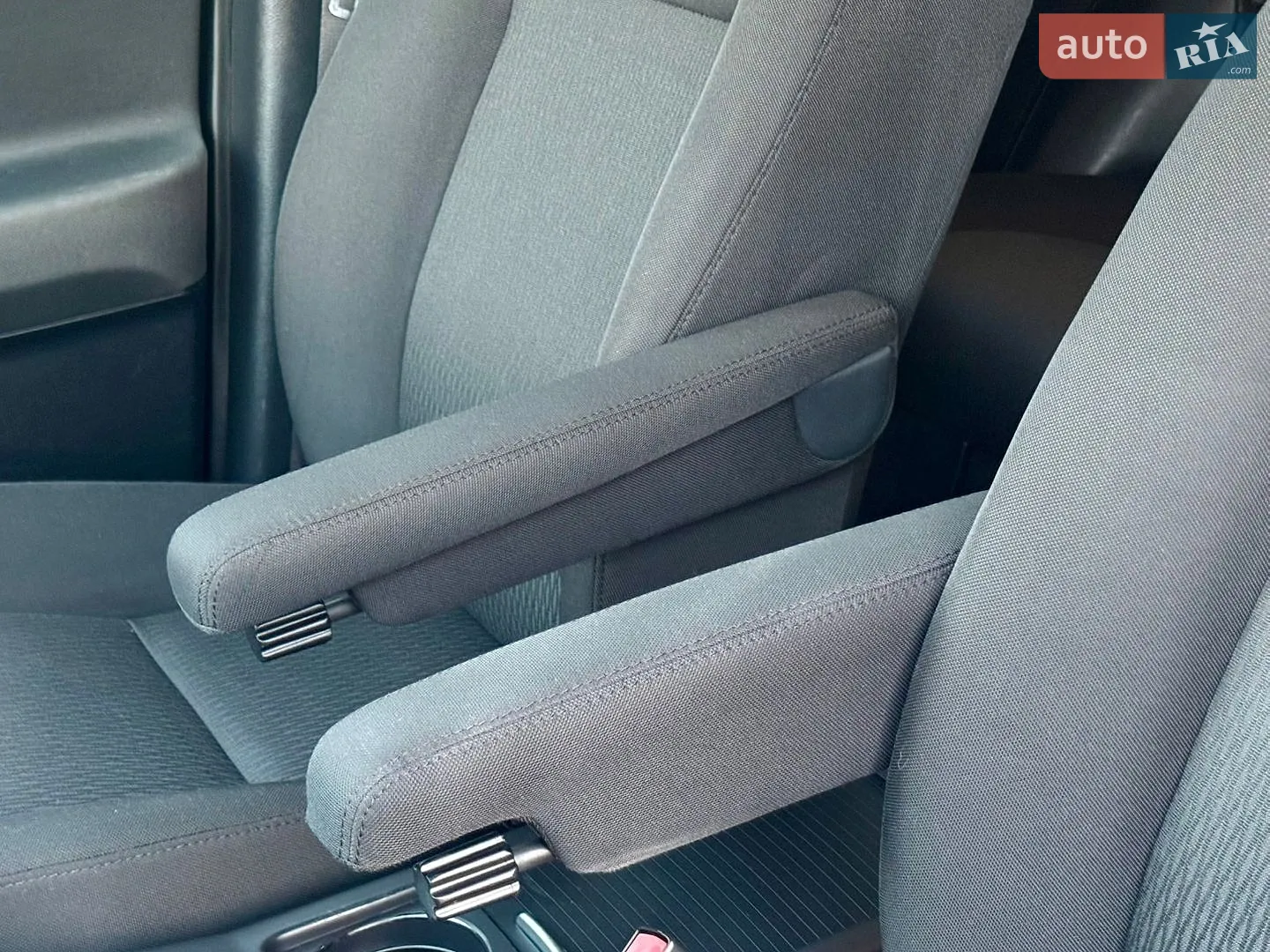 2013 Land Rover Freelander - мініатюра 23