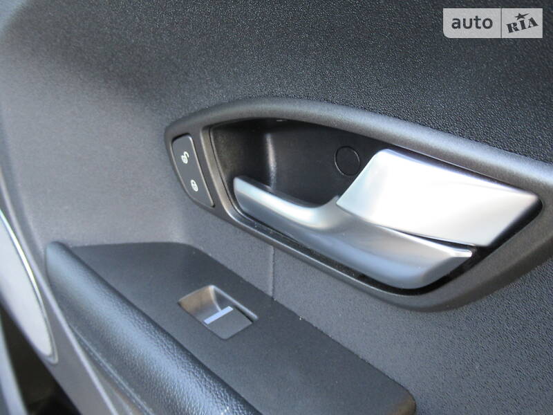 Внедорожник / Кроссовер Land Rover Range Rover Evoque 2015 в Киеве