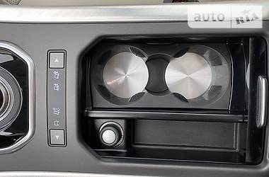 Внедорожник / Кроссовер Land Rover Range Rover Evoque 2017 в 