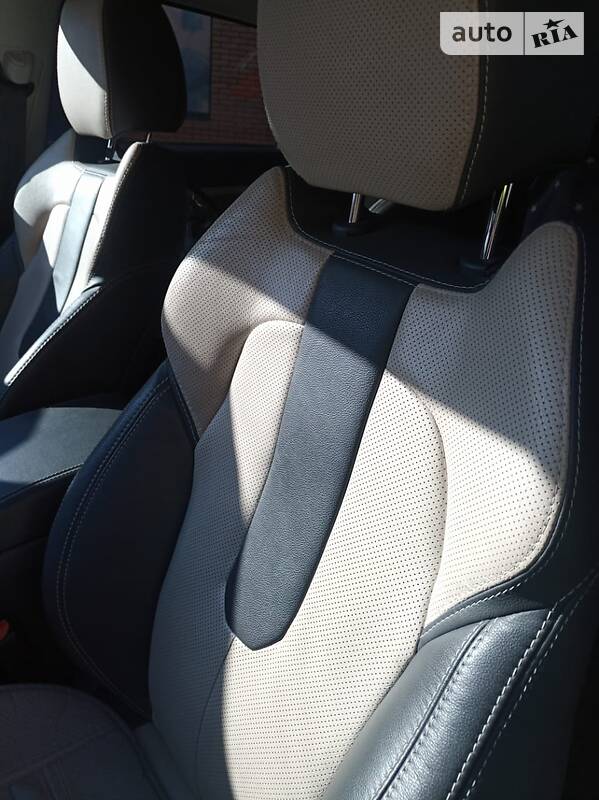 Внедорожник / Кроссовер Land Rover Range Rover Evoque 2012 в Виннице фото 8 Внедорожник / Кроссовер Land Rover Range Rover Evoque 2012 в Виннице