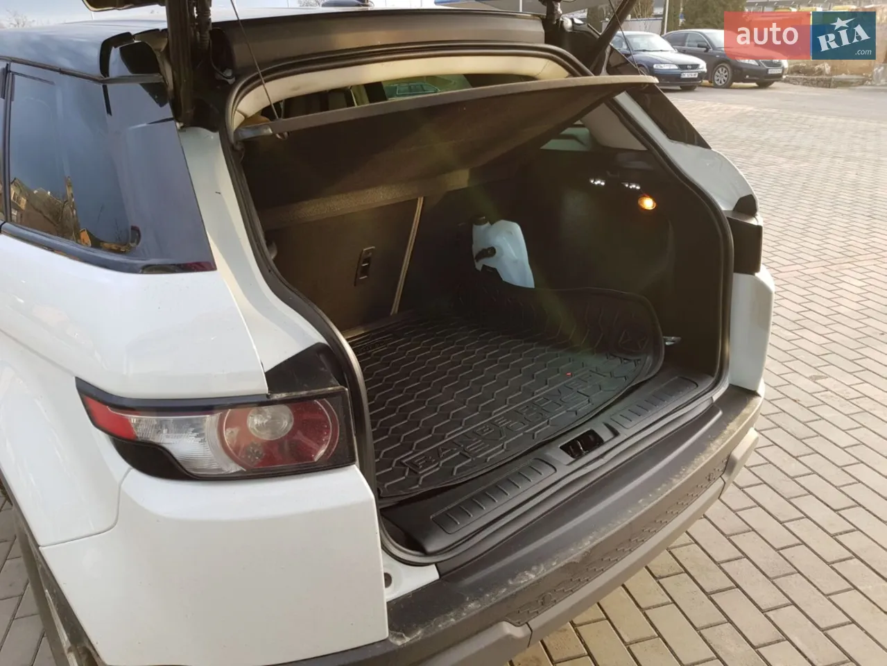 2014 Land Rover Range Rover Evoque - мініатюра 44