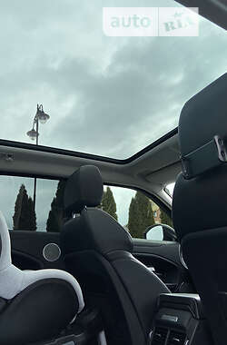 Позашляховик / Кросовер Land Rover Range Rover Evoque 2016 в 