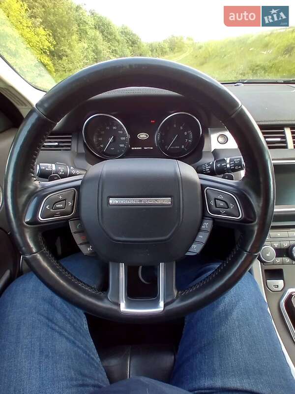 Внедорожник / Кроссовер Land Rover Range Rover Evoque 2015 в Ровно