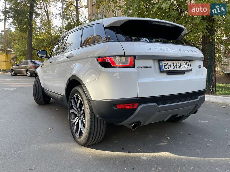 Внедорожник / Кроссовер Land Rover Range Rover Evoque 2015 в Киеве
