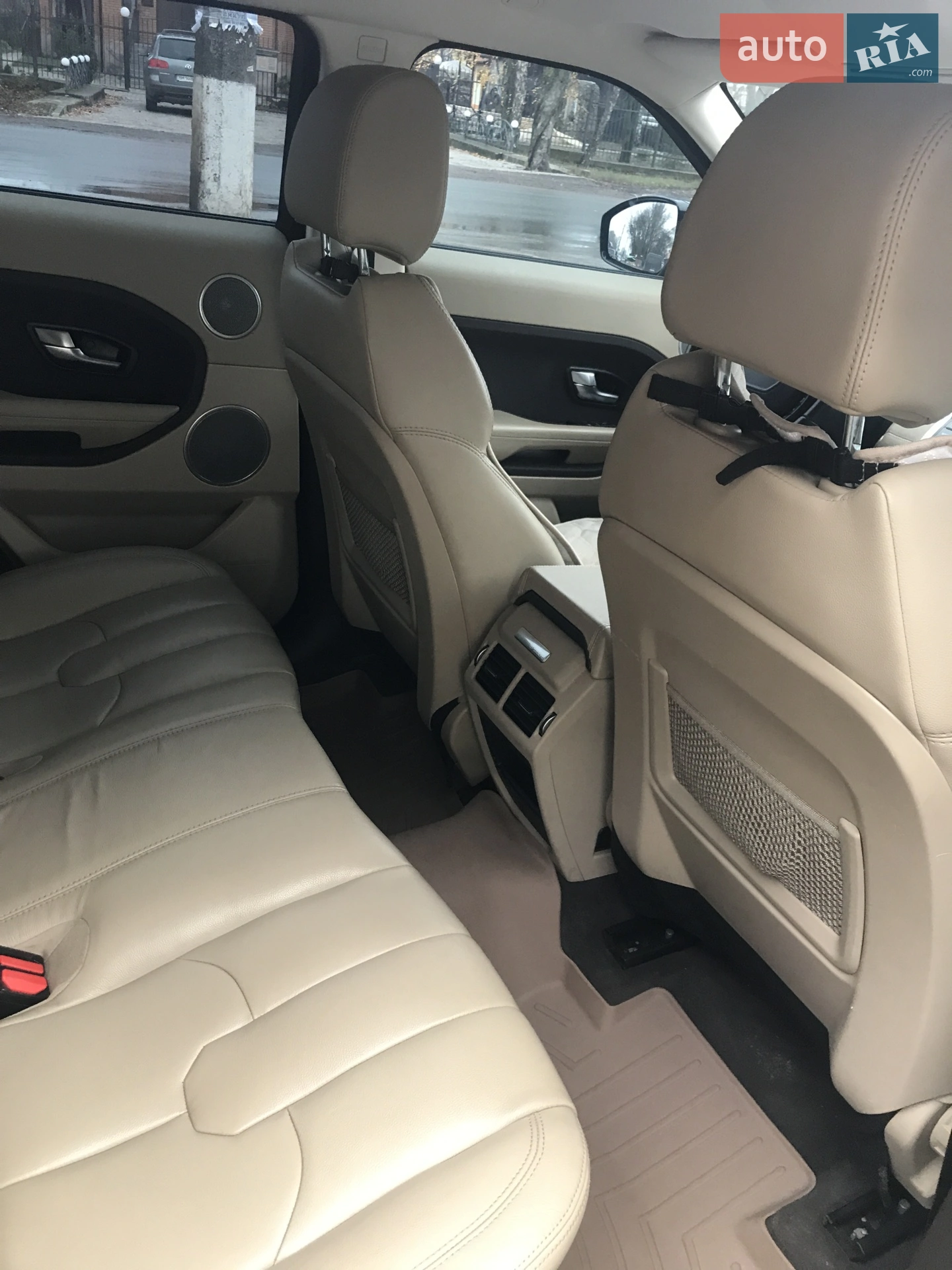 2015 Land Rover Range Rover Evoque - мініатюра 12