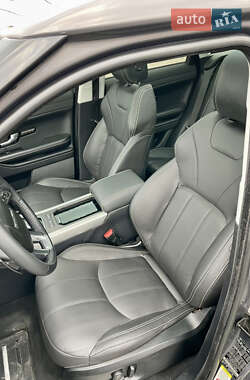 Позашляховик / Кросовер Land Rover Range Rover Evoque 2015 в 