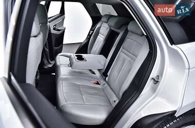 Внедорожник / Кроссовер Land Rover Range Rover Evoque 2021 в 