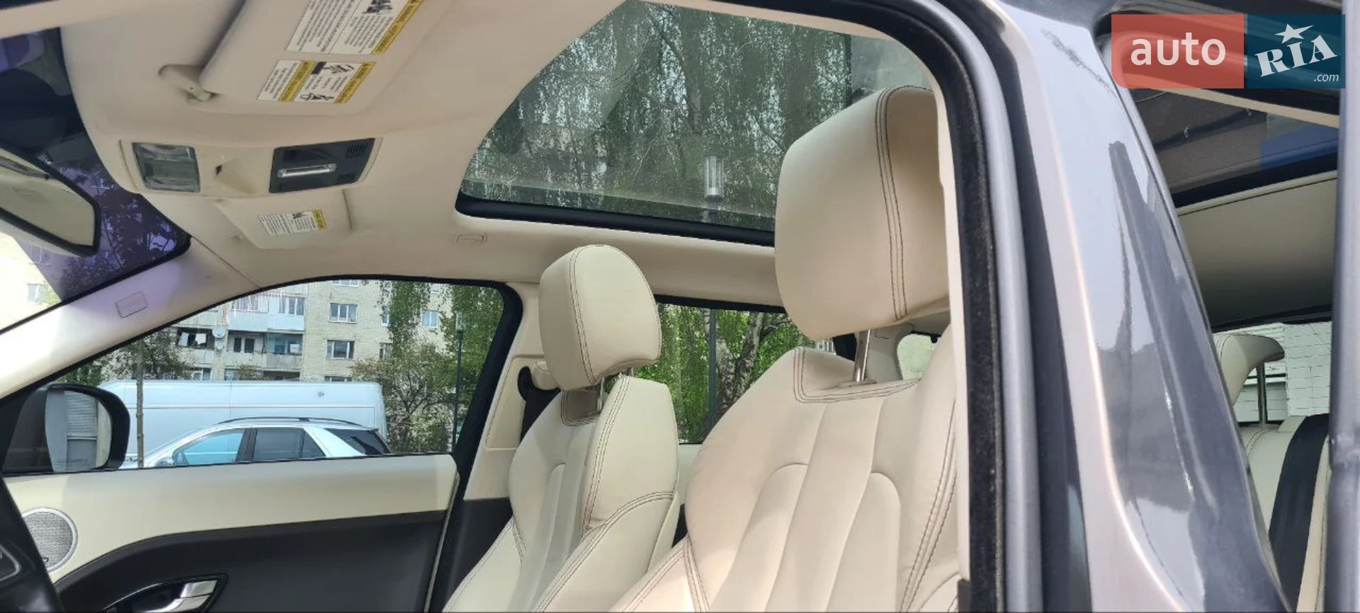 2012 Land Rover Range Rover Evoque - мініатюра 11