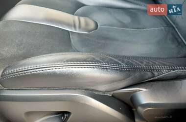 Позашляховик / Кросовер Land Rover Range Rover Evoque 2014 в 