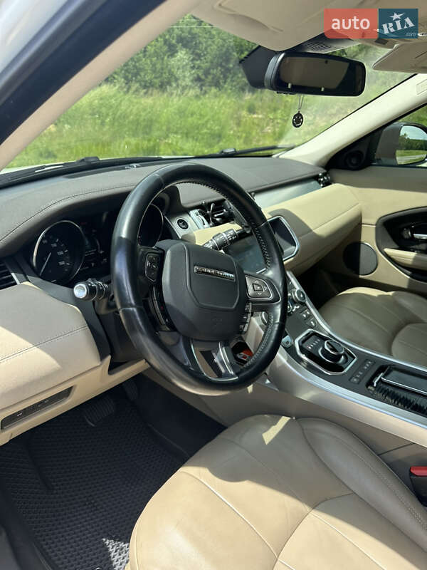 Внедорожник / Кроссовер Land Rover Range Rover Evoque 2016 в Черновцах