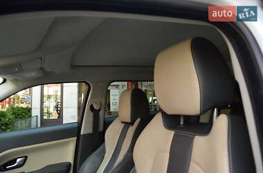 Внедорожник / Кроссовер Land Rover Range Rover Evoque 2015 в 