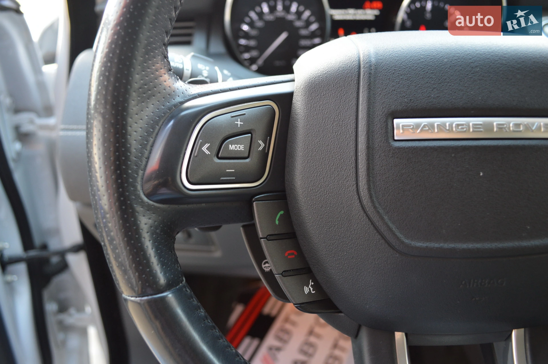 2015 Land Rover Range Rover Evoque - мініатюра 19
