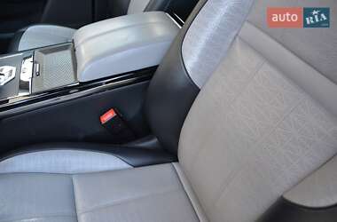 Внедорожник / Кроссовер Land Rover Range Rover Evoque 2019 в 