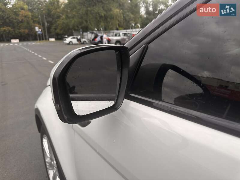 Внедорожник / Кроссовер Land Rover Range Rover Evoque 2013 в Киеве