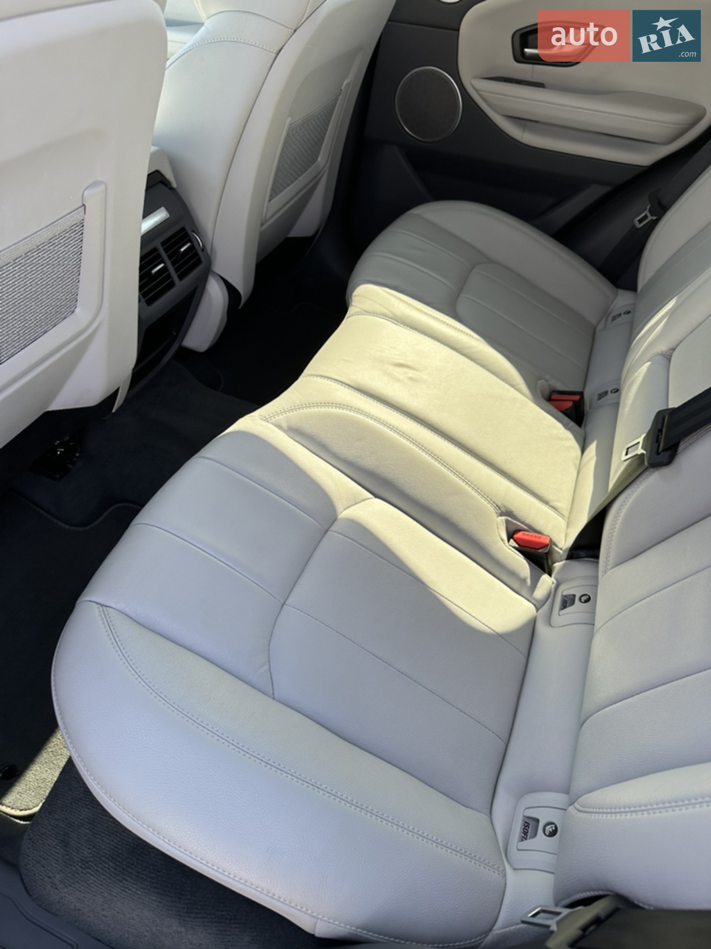 2018 Land Rover Range Rover Evoque - мініатюра 11