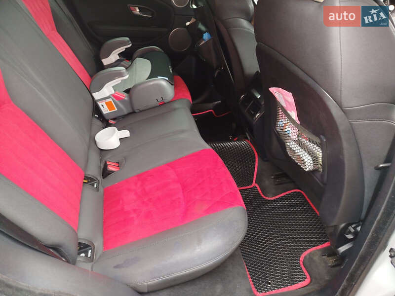 Внедорожник / Кроссовер Land Rover Range Rover Evoque 2016 в Рожнятове фото 14 Внедорожник / Кроссовер Land Rover Range Rover Evoque 2016 в Рожнятове